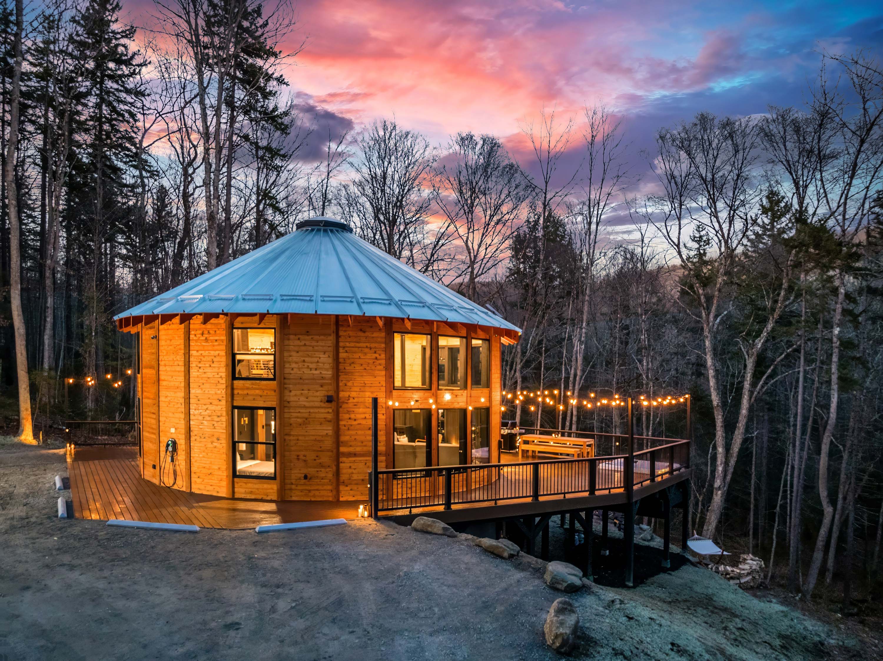 Mount Snow Yurt - One-of-a-Kind cabin-like Yurt w/ Hot Tub