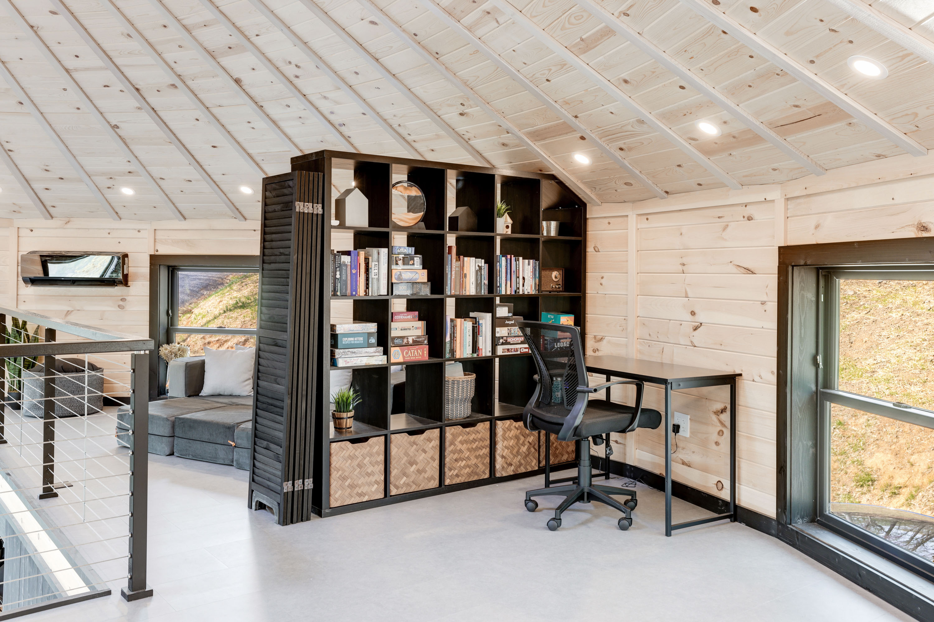 <span  class="uc_style_uc_tiles_grid_image_elementor_uc_items_attribute_title" style="color:#ffffff;">Dedicated Workstation, Office Chair, Table, Bookshelf, Board Games, King-Size Sleeper Sofa in Loft - Mount Snow Yurt</span>