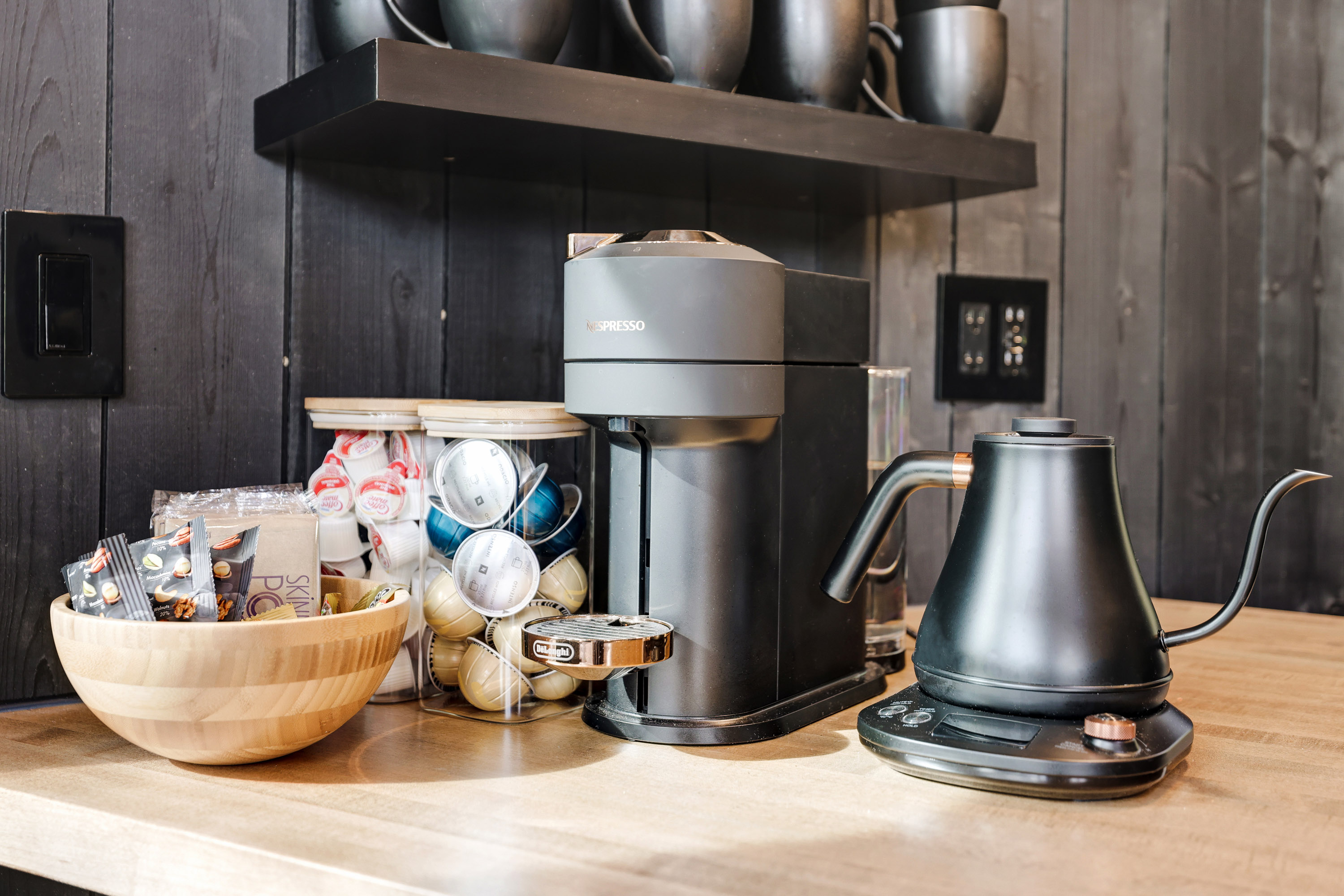 <span  class="uc_style_uc_tiles_grid_image_elementor_uc_items_attribute_title" style="color:#ffffff;">Nespresso Machine and Teapot - Mount Snow Yurt</span>